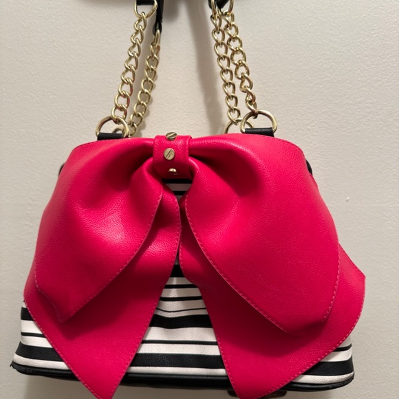 Betsy Johnson vintage vgc bow purse - Picture 13 of 13